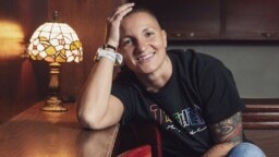 Elina Gustafsson antoi ammattilaisen sisustaa kotinsa – tässä lopputulos