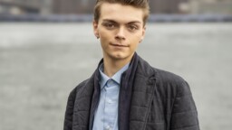 Peter Franzénin pojasta tuli 13-vuotiaana kirjailija – nyt laulaja: ”Toivon että biisissä kuuluu erämaan tuuli ja hevosten laukka”