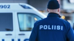 Poliisi kaipaa tätä vanhempaa naishenkilöä: Tietääksemme olet uhri…