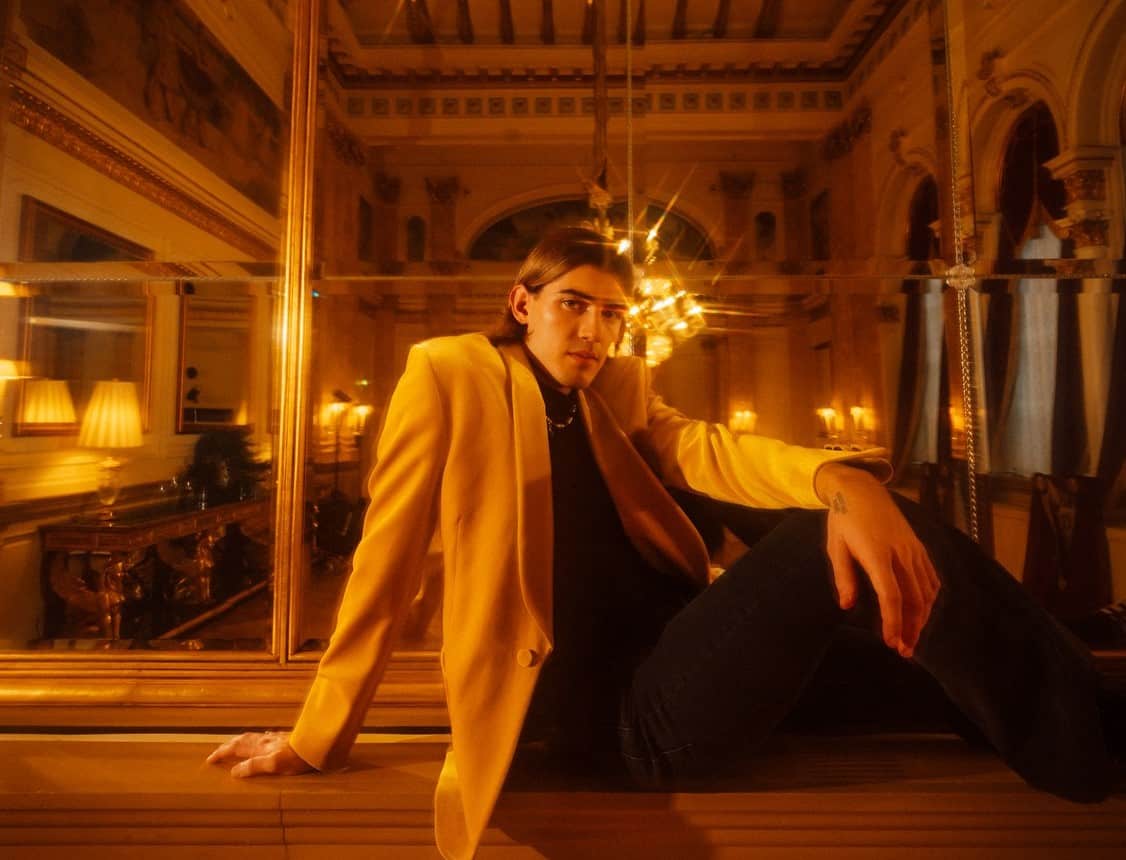 Laulaja Robinin firma salasi liikevaihtonsa – tappio on ...