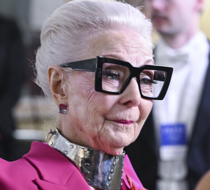 IS: Seela Sellalla on syöpä: ”Vaikka fysiikka pettäisi, yläpää ei petä”