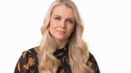 Tähtijuontajat käänsivät päitä hienostoravintolassa: ”Kossuvissyä ja paistettuja munia…”