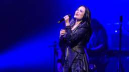 Tarja Turunen Nightwishin ensimmäisestä konsertista: ”Mentiin äidin kanssa seksikauppaan”