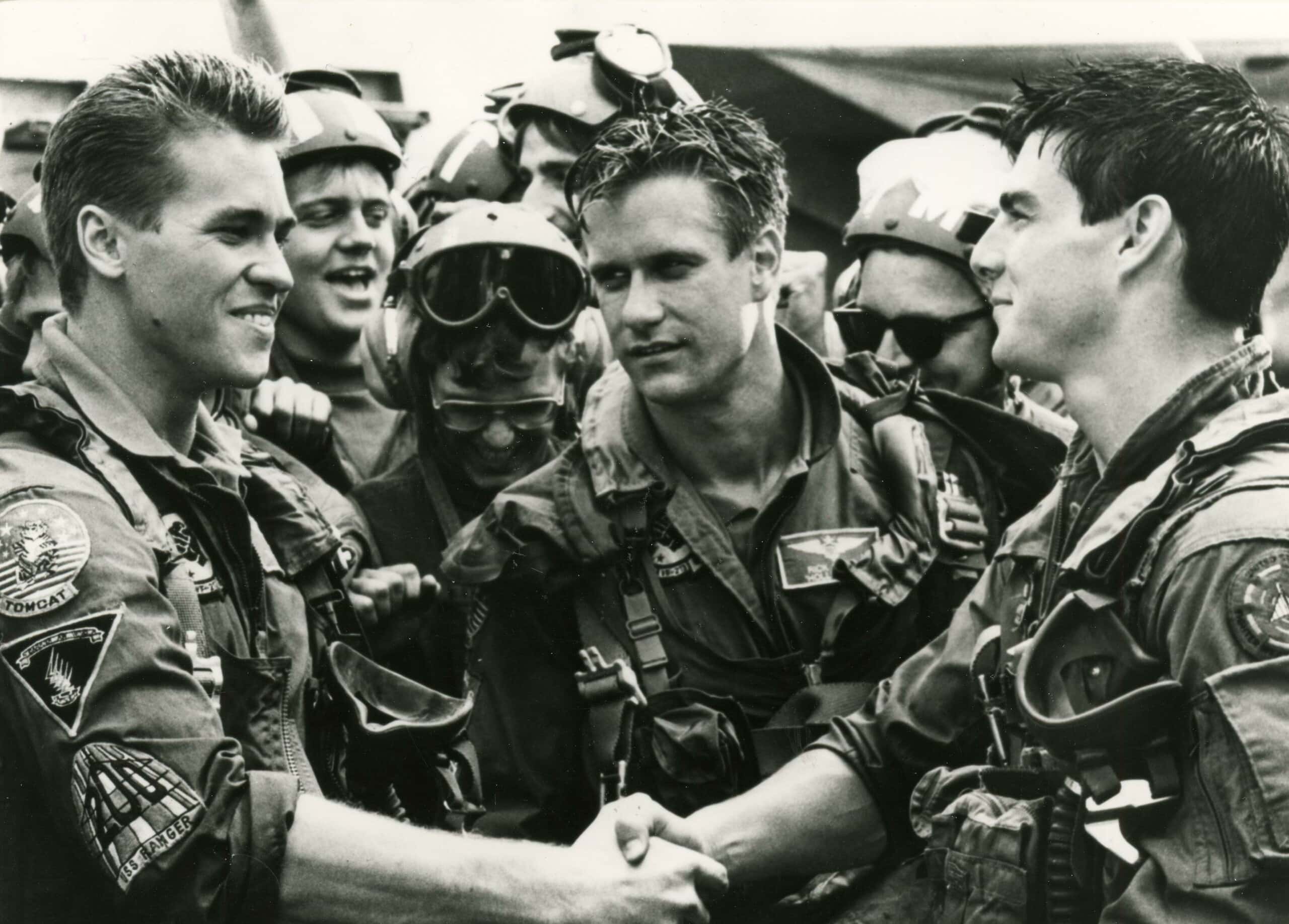 Том круз top gun maverick. Топ ган маверик 1986. Вэл килмер top gun. Top gun maverick tom cruise 2020. Топ ган 1986.