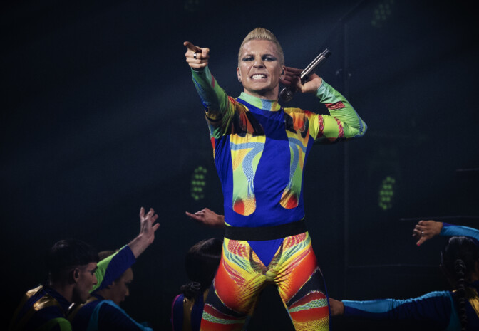 Tällaisena et ole Antti Tuiskua aiemmin nähnyt – uusi duuni velvoittaa