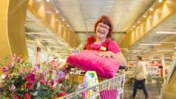 Tuurin Tuula-siivooja muistelee miestään: ”Valtava ikävä Veijoa”